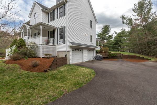 30 Hillview Road North Reading, MA 01864 - Photo 3 of 30 Gallery Image 3