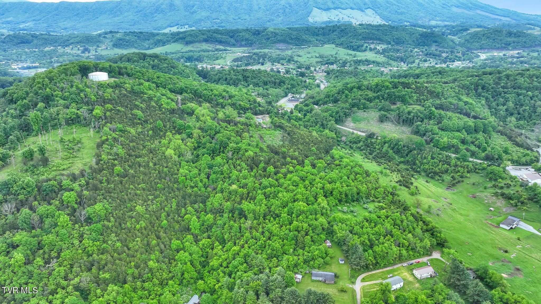 0 Cleveland Road Lebanon, VA 24266 - Photo 5 of 15 DJI_0665