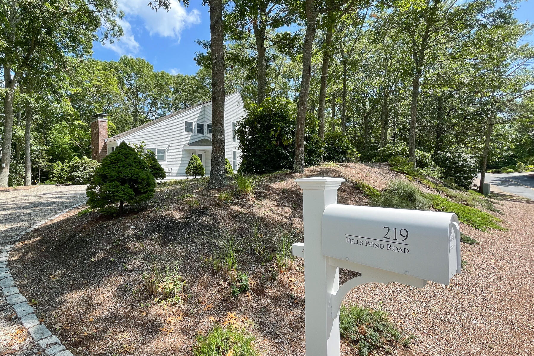 219 Fells Pond Road Mashpee, MA 02649 - Photo 3 of 46 219 Fells Pond-2584