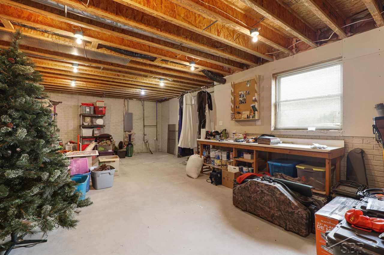 7256 7 Mile Road Freeland, MI 48623 - Photo 65 of 98 GREAT STORAGE