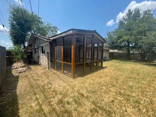 $1,700 | 8003 Pinedale Cove, Unit A, Austin, TX 78757