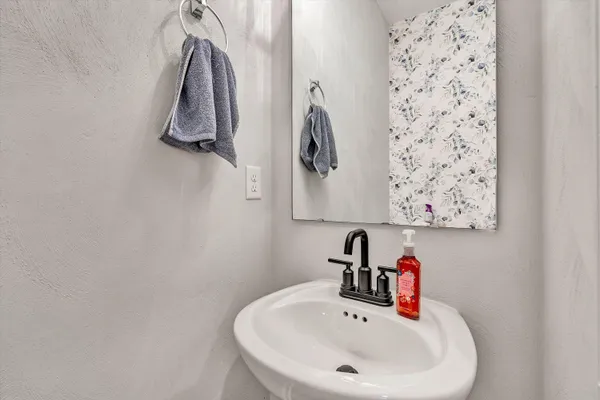 $350,000 | 8 Alder Lane, Rocky Mount, VA 24151