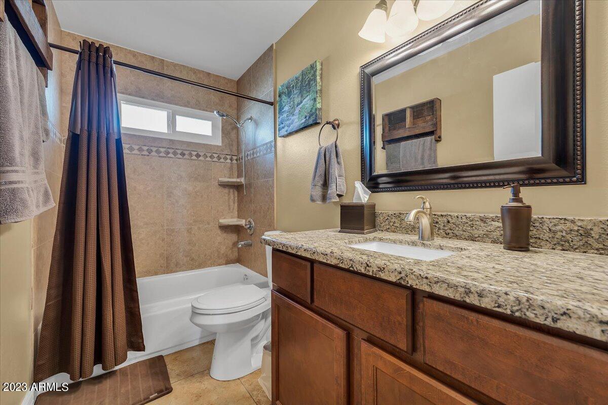 3720 West Redfield Road Phoenix, AZ 85053 - Photo 11 of 32 18-3702 W Redfield-18