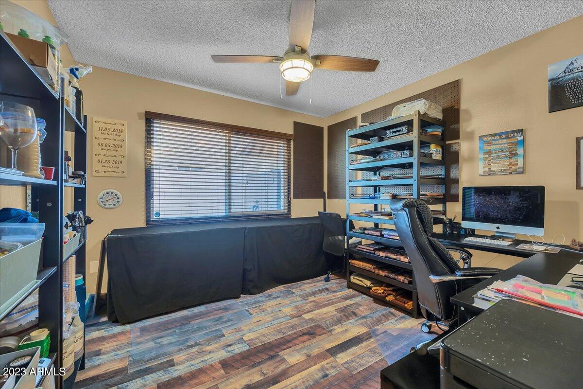 3720 West Redfield Road Phoenix, AZ 85053 - Photo 16 of 32 29-3702 W Redfield-29