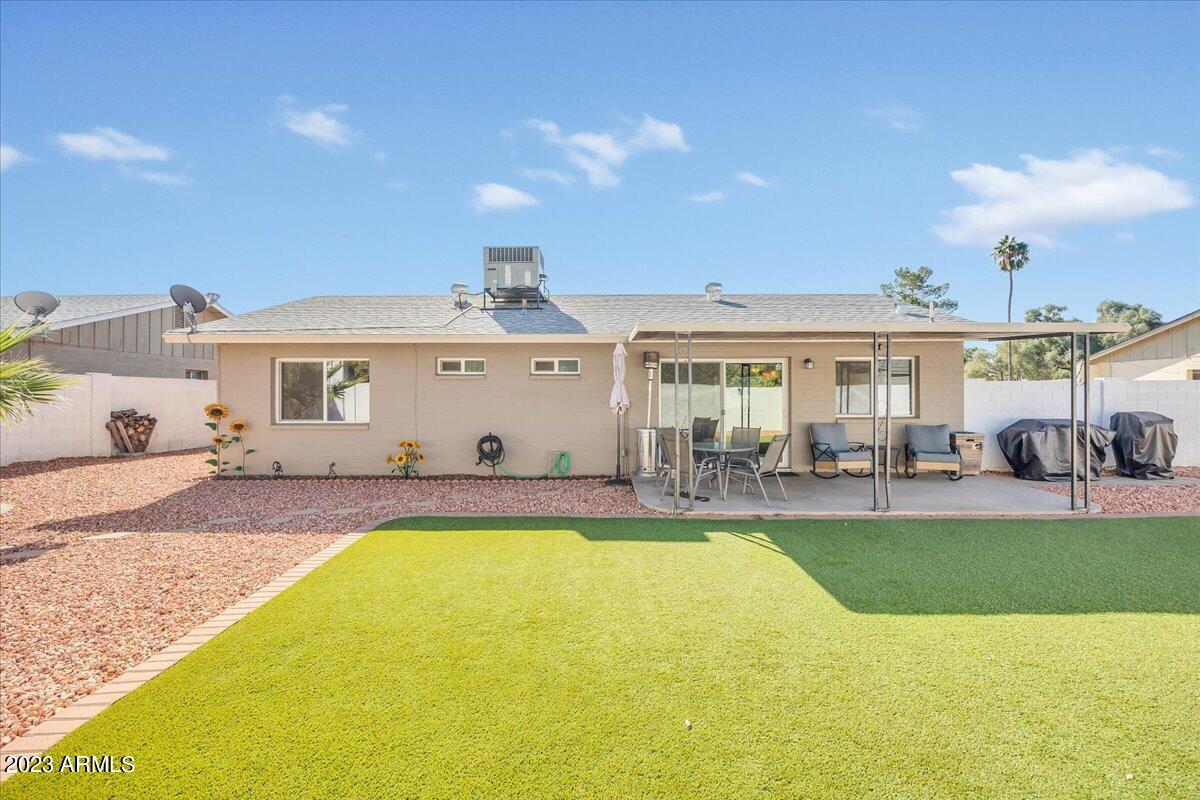 3720 West Redfield Road Phoenix, AZ 85053 - Photo 24 of 32 34-3702 W Redfield-34