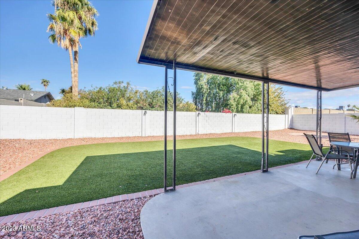 3720 West Redfield Road Phoenix, AZ 85053 - Photo 29 of 32 40-3702 W Redfield-40