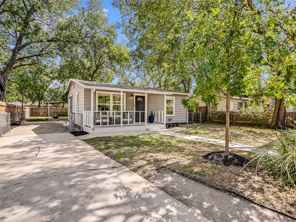 1119 Mark Street Austin, TX 78721 - Photo 1 of 1