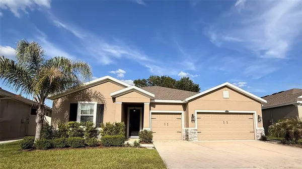 $596,900 | 10800 Laxer Cay Loop, San Antonio, FL 33576