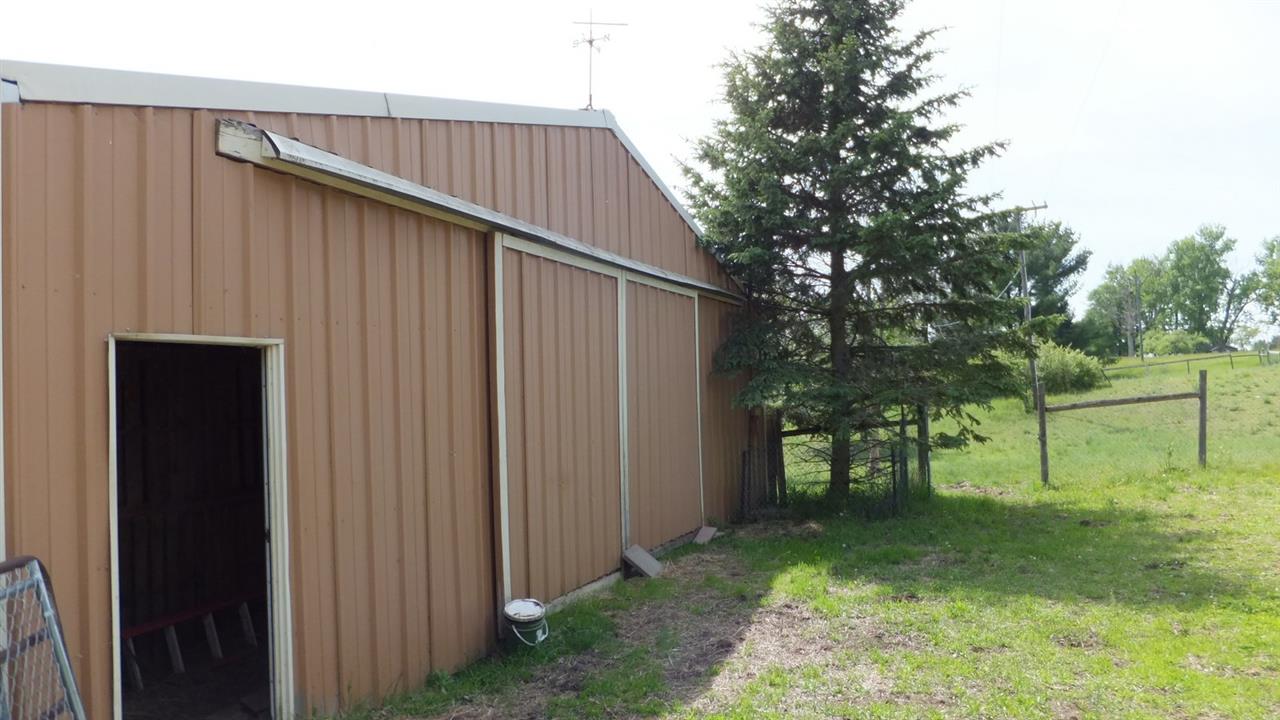 586 East Kasson Road Maple City, MI 49664 - Photo 37 of 47 1829423-36.JPG
