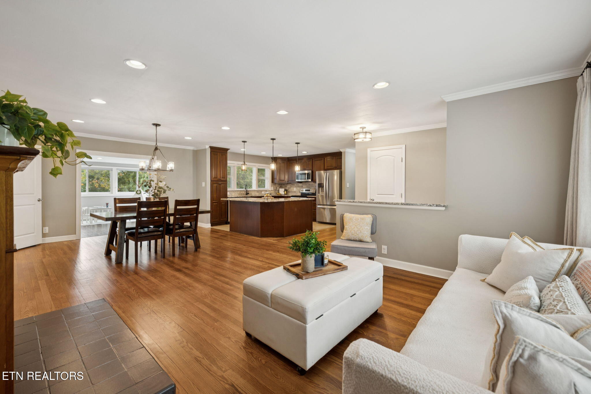 3847 Wilani Road Knoxville, TN 37919 - Photo 12 of 56 Wonderful for Entertaining