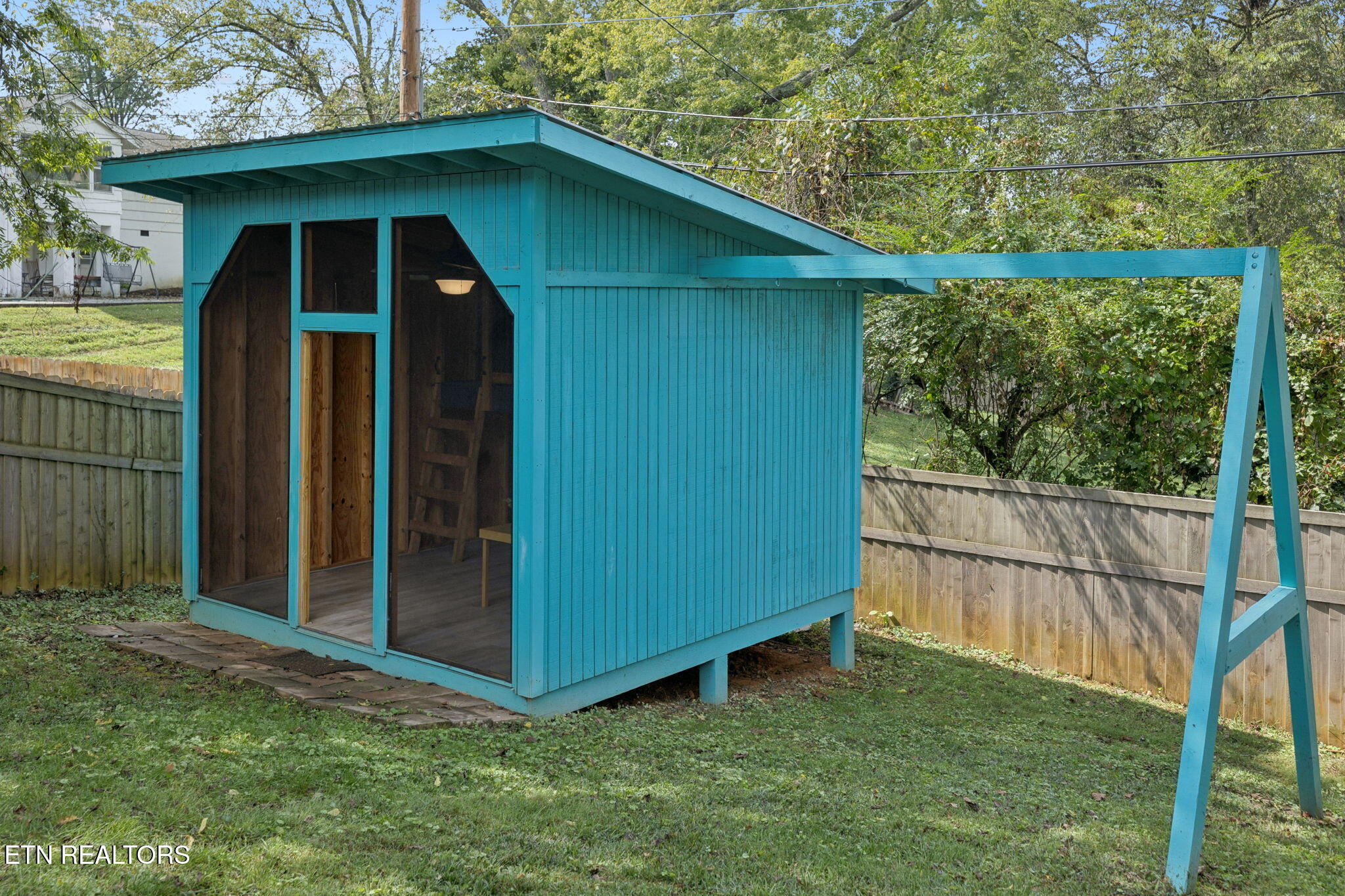 3847 Wilani Road Knoxville, TN 37919 - Photo 46 of 56 Large Playhouse