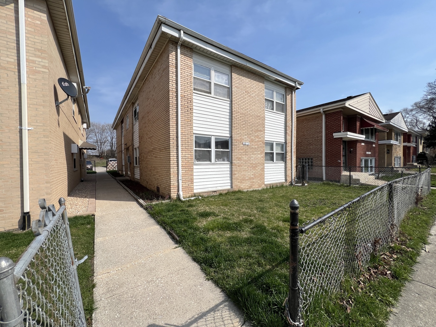 5305 South 72nd Court, Unit 2 Summit, IL 60501 - Photo 1 of 12