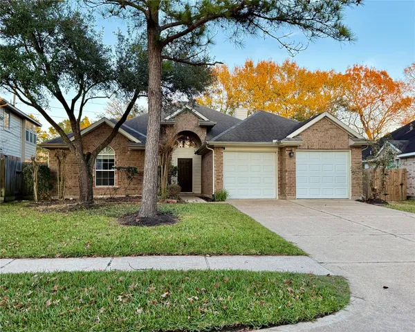 $2,400 | 13714 Brighton Park Drive, Houston, TX 77044