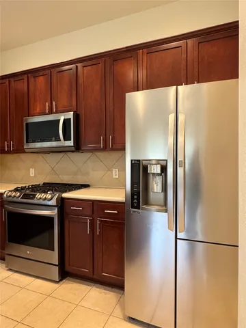 $2,400 | 13714 Brighton Park Drive, Houston, TX 77044