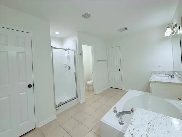 $2,400 | 13714 Brighton Park Drive, Houston, TX 77044