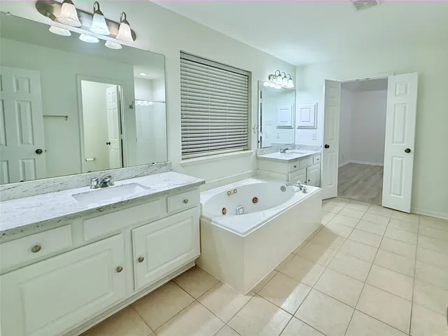 $2,400 | 13714 Brighton Park Drive, Houston, TX 77044