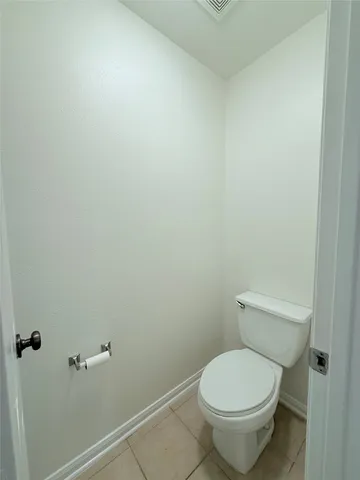 $2,400 | 13714 Brighton Park Drive, Houston, TX 77044