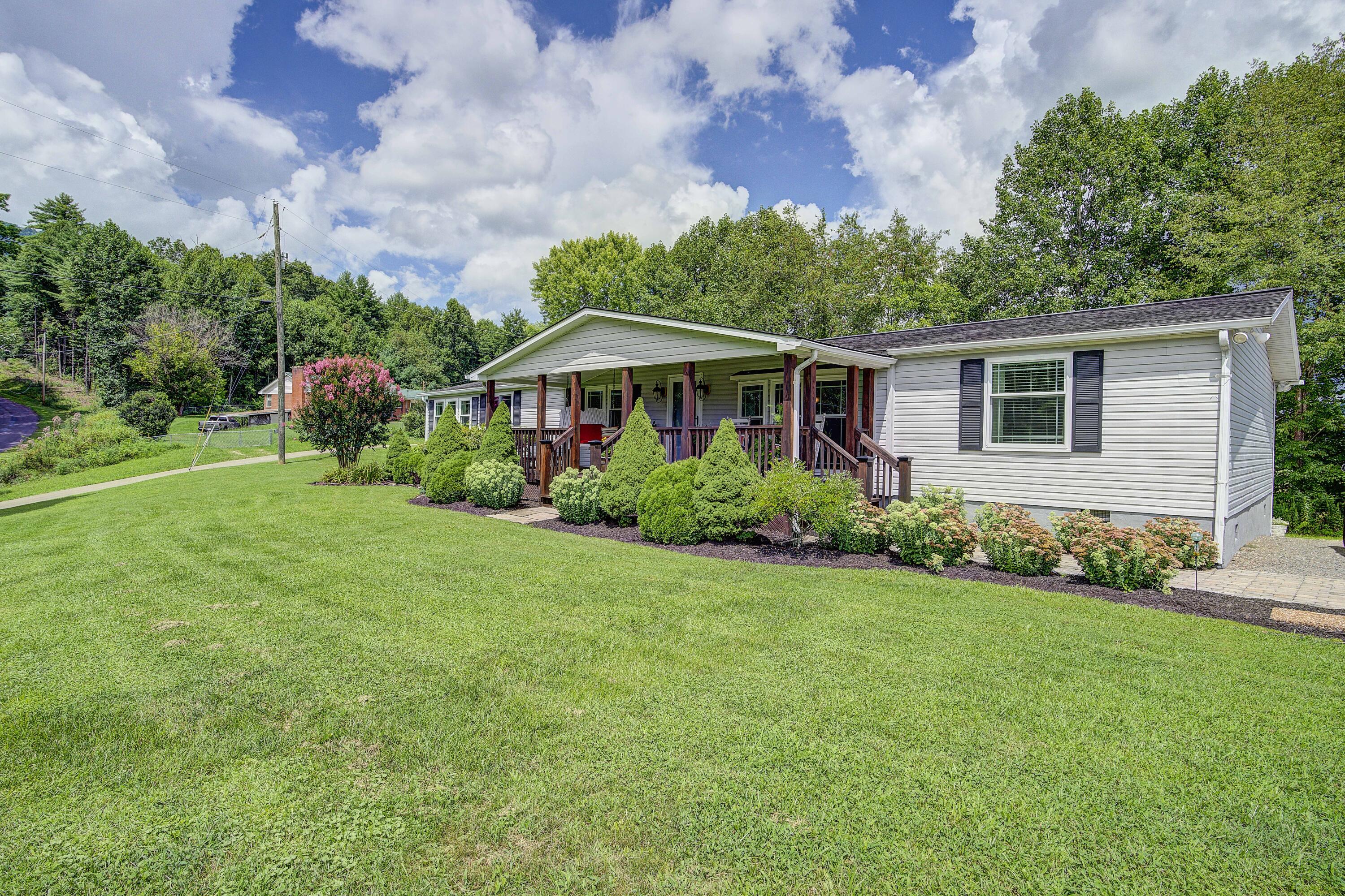1838 Copley Branch Road Butler, TN 37640 - Photo 3 of 92 Copley-49