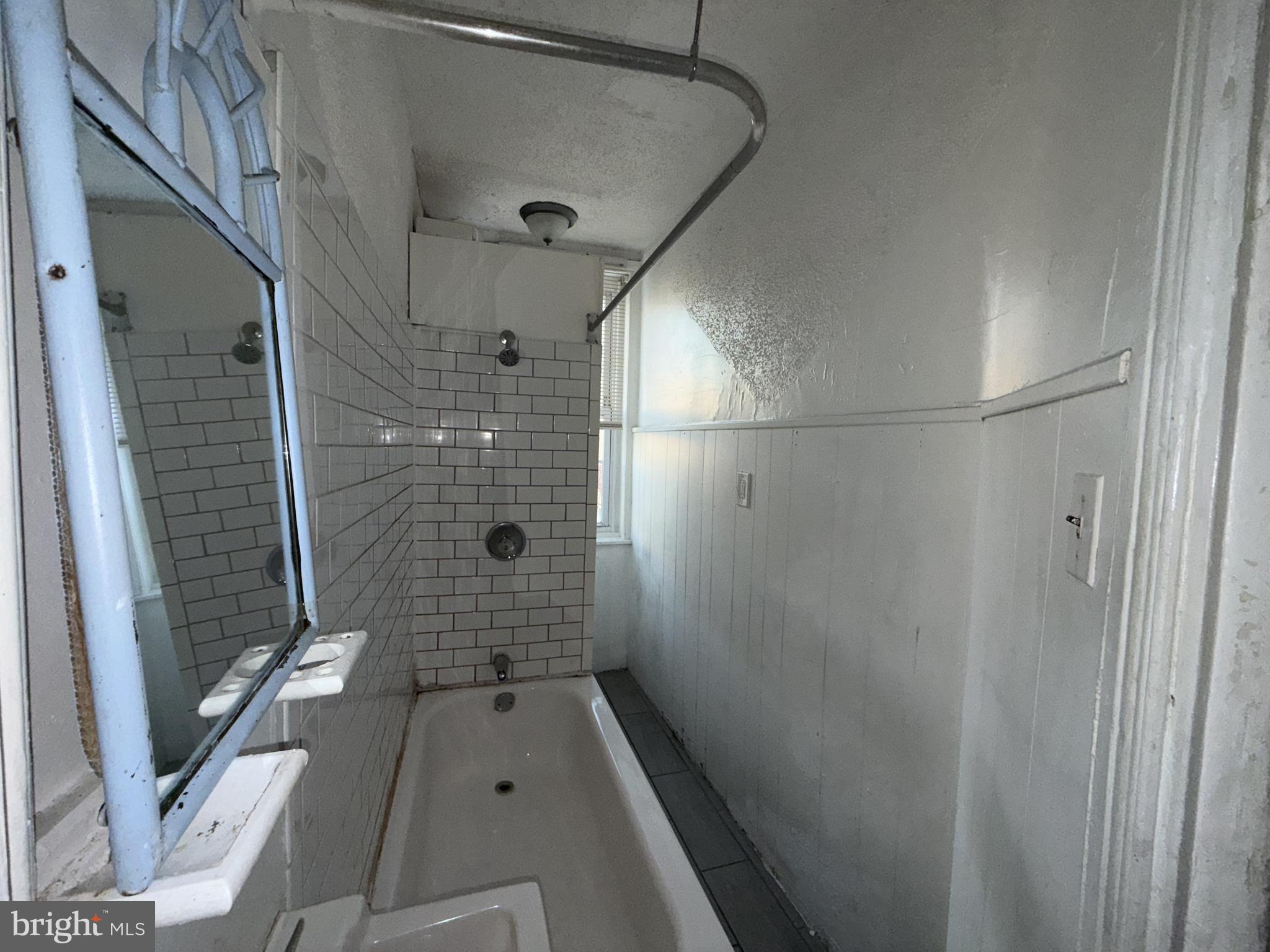 3237 Hartville Street Philadelphia, PA 19134 - Photo 6 of 8