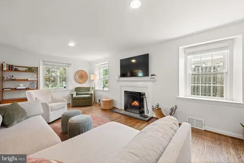 $890,000 | 4 Lowrys Lane, Bryn Mawr, PA 19010