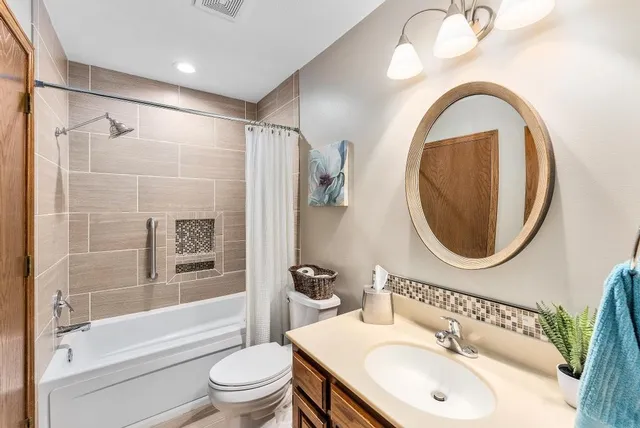 $699,900 | 4752 North Portwest Court, Wichita, KS 67204