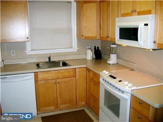 6 Underwood Road Wyncote, PA 19095 - Photo 3 of 8 Gallery Image 3