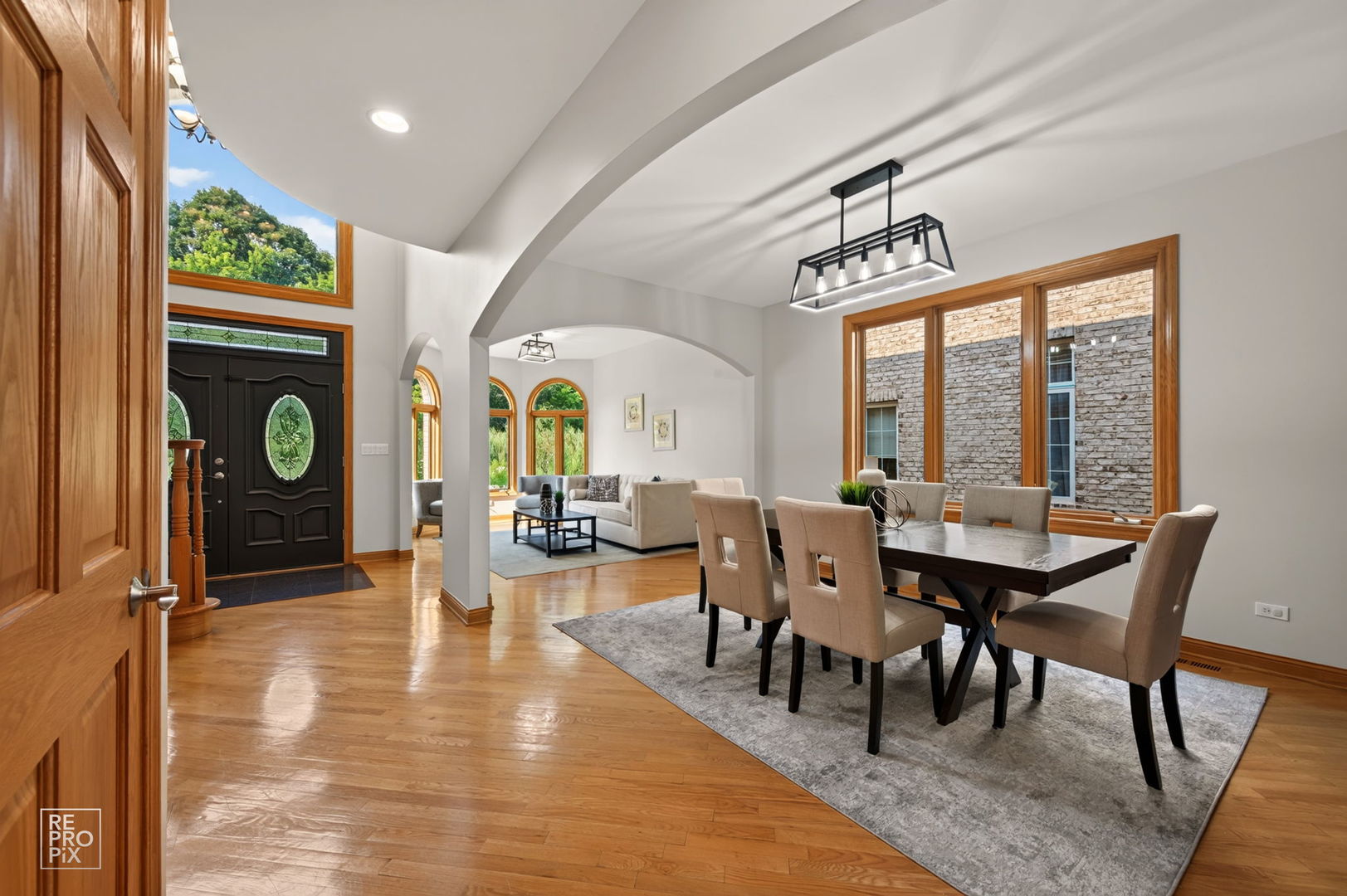 1017 Red Oak Street Addison, IL 60101 - Photo 11 of 46 Gallery Image 11