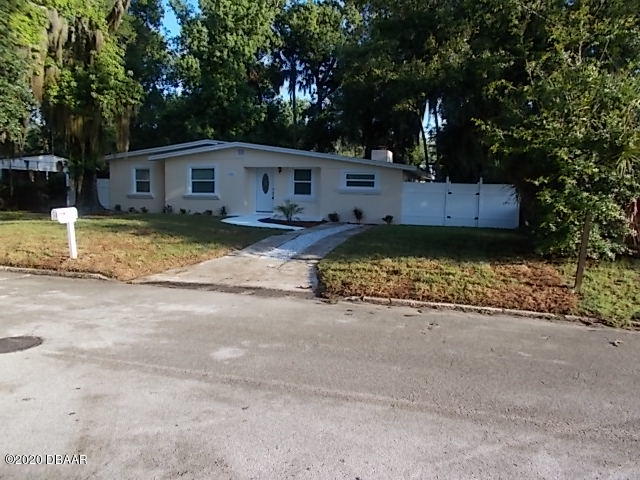 1048 Peter Road Daytona Beach, FL 32114 - Photo 4 of 24 1048 Peter Road 004