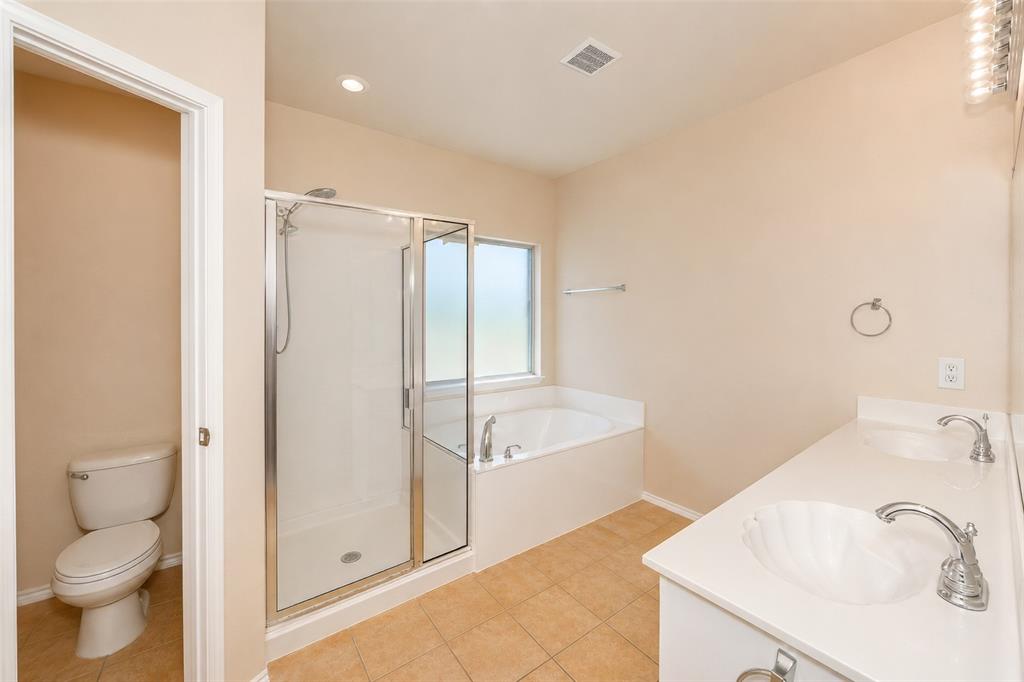 12808 Old MacGregor Lane Fort Worth, TX 76244 - Photo 19 of 33 Gallery Image 19