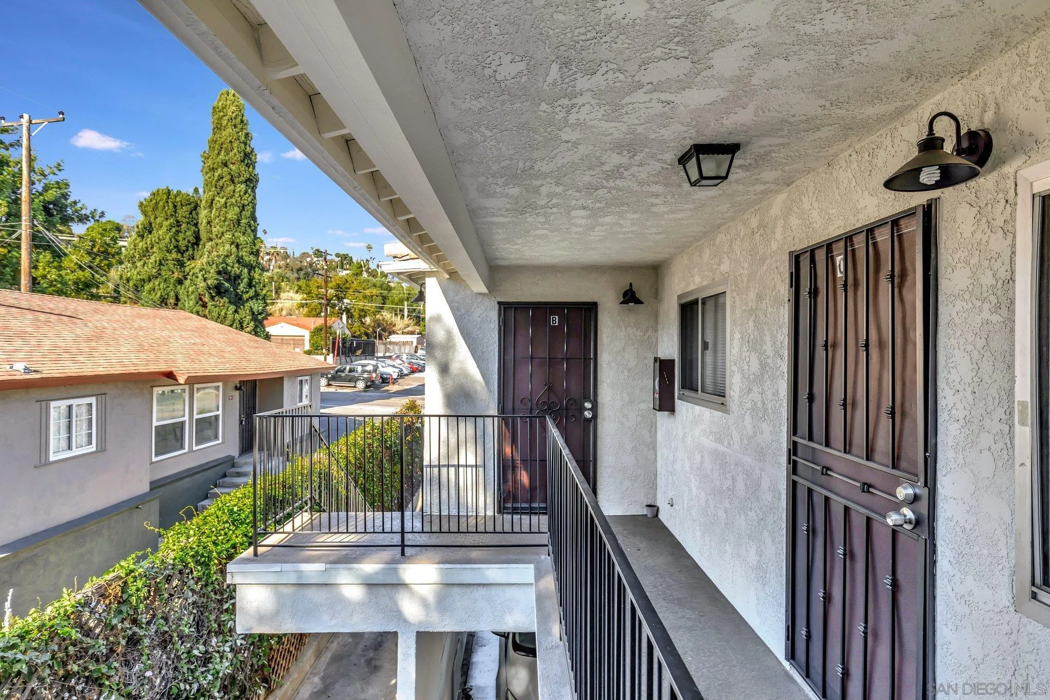9023 Campo Road Spring Valley, CA 91977 - Photo 9 of 46 Gallery Image 9