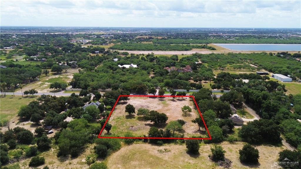 6901 North Taylor Road Mission, TX 78573 - Photo 4 of 5 a view of outdoor space and city view