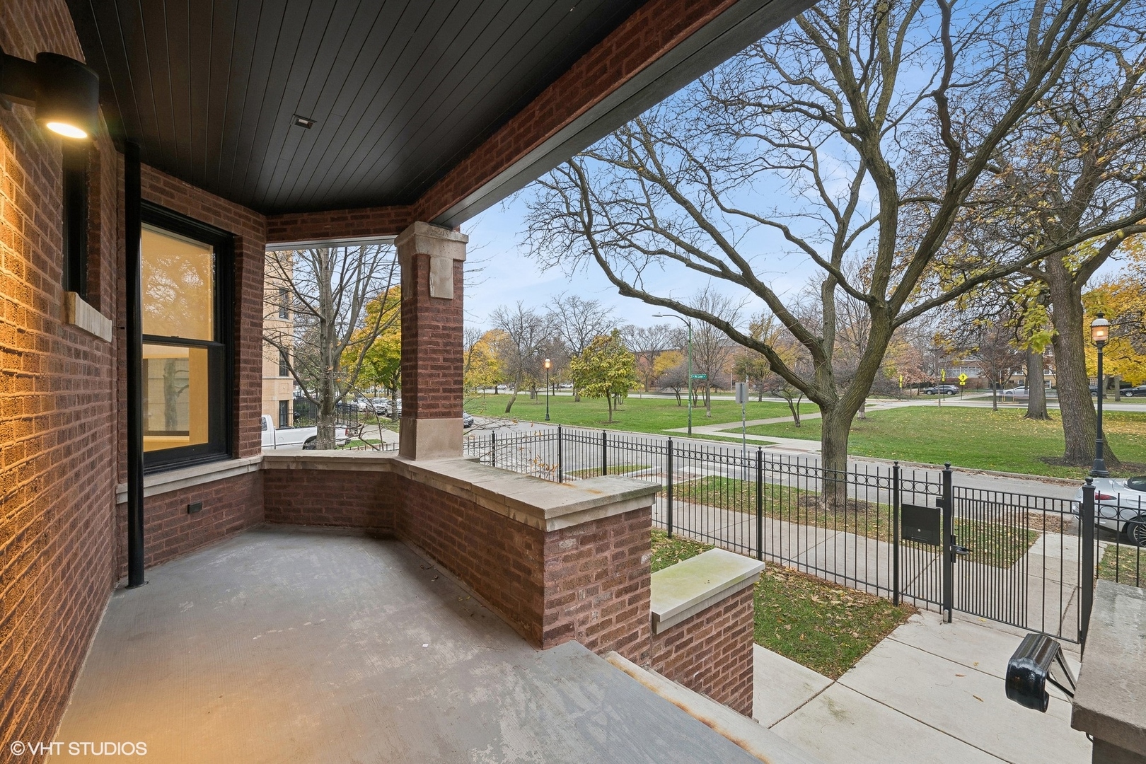 2039 North Humboldt Boulevard Chicago, IL 60647 - Photo 3 of 49