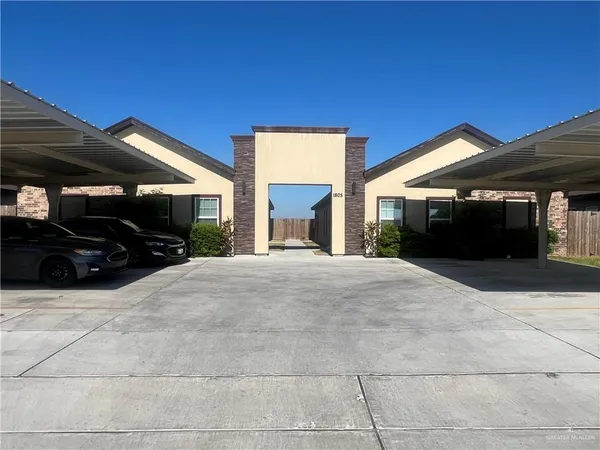 $1,000 | 1805 Cari Nicole Avenue, Unit 4, Edinburg, TX 78541
