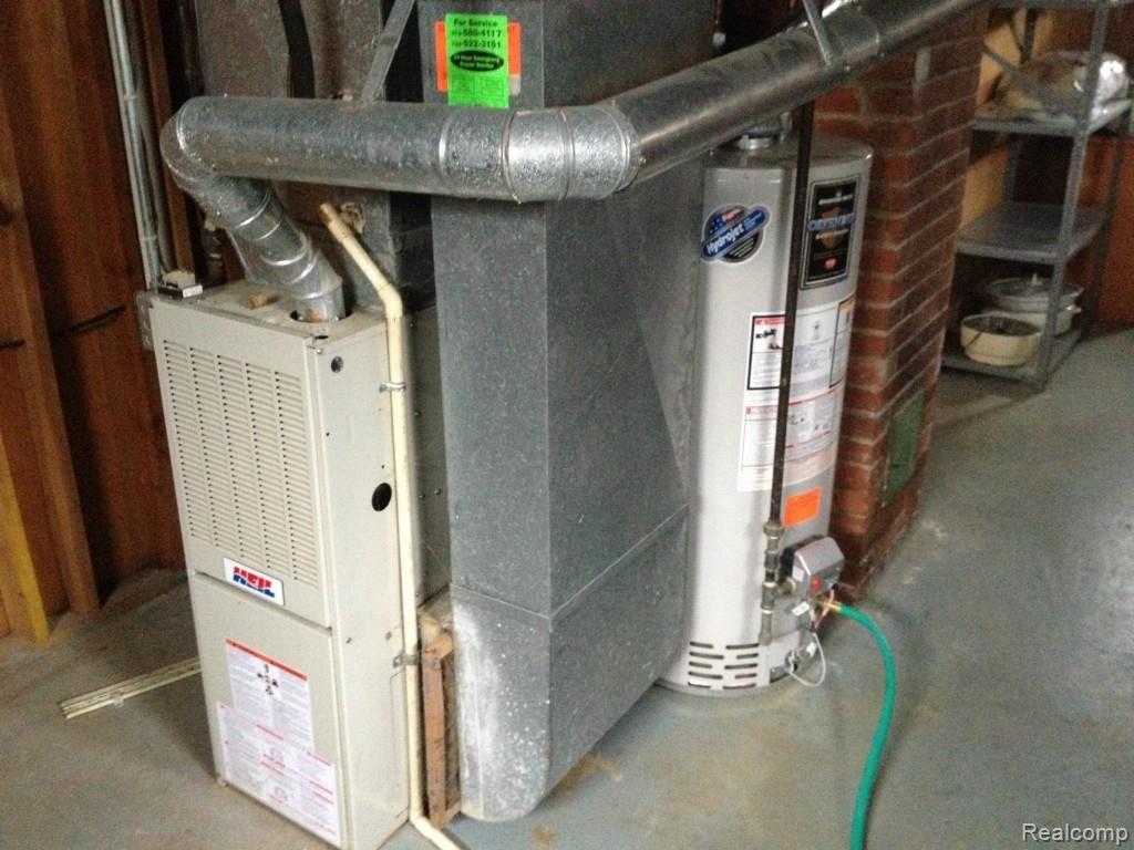 25398 Graham Road Redford, MI 48239 - Photo 8 of 8 Furnace.jpg