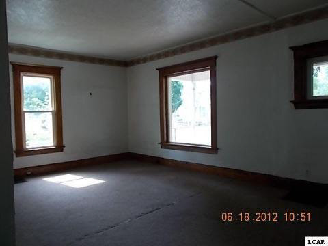 East Butler Adrian, MI 49221 - Photo 3 of 16 20094846-2.JPG