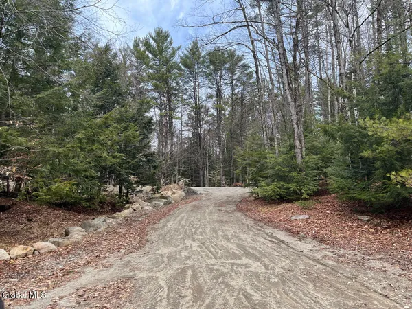 $775,000 | 41 Moffitt Road, Chester, NY 12817