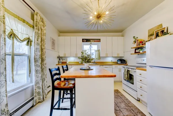 $2,400 | 11 Sterling Parkway, Unit 1, Ogdensburg, NJ 07439