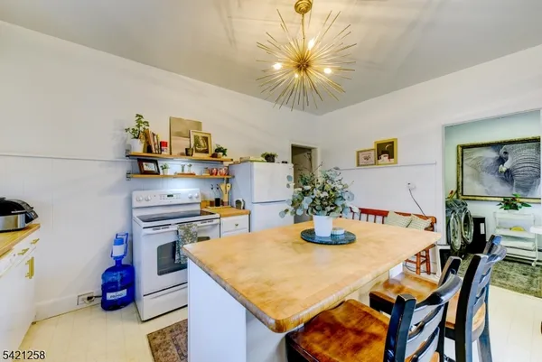 $2,400 | 11 Sterling Parkway, Unit 1, Ogdensburg, NJ 07439