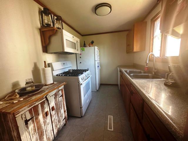 4152 Chapman Dam Road Clarendon, PA 16313 - Photo 10 of 36 Gallery Image 10