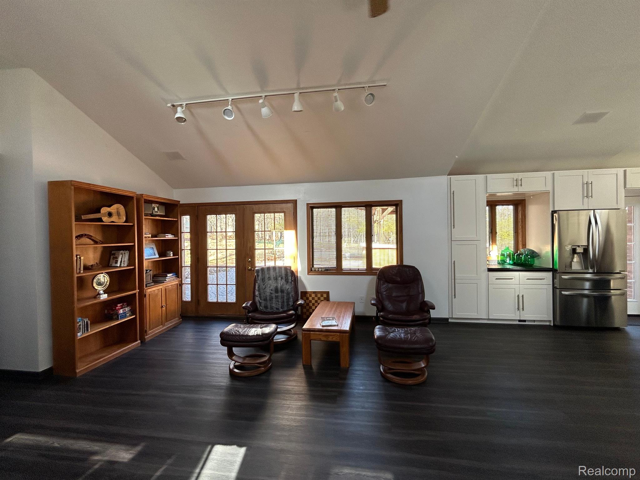 1122 Mill Valley Street Rochester, MI 48306 - Photo 4 of 40 Gallery Image 4