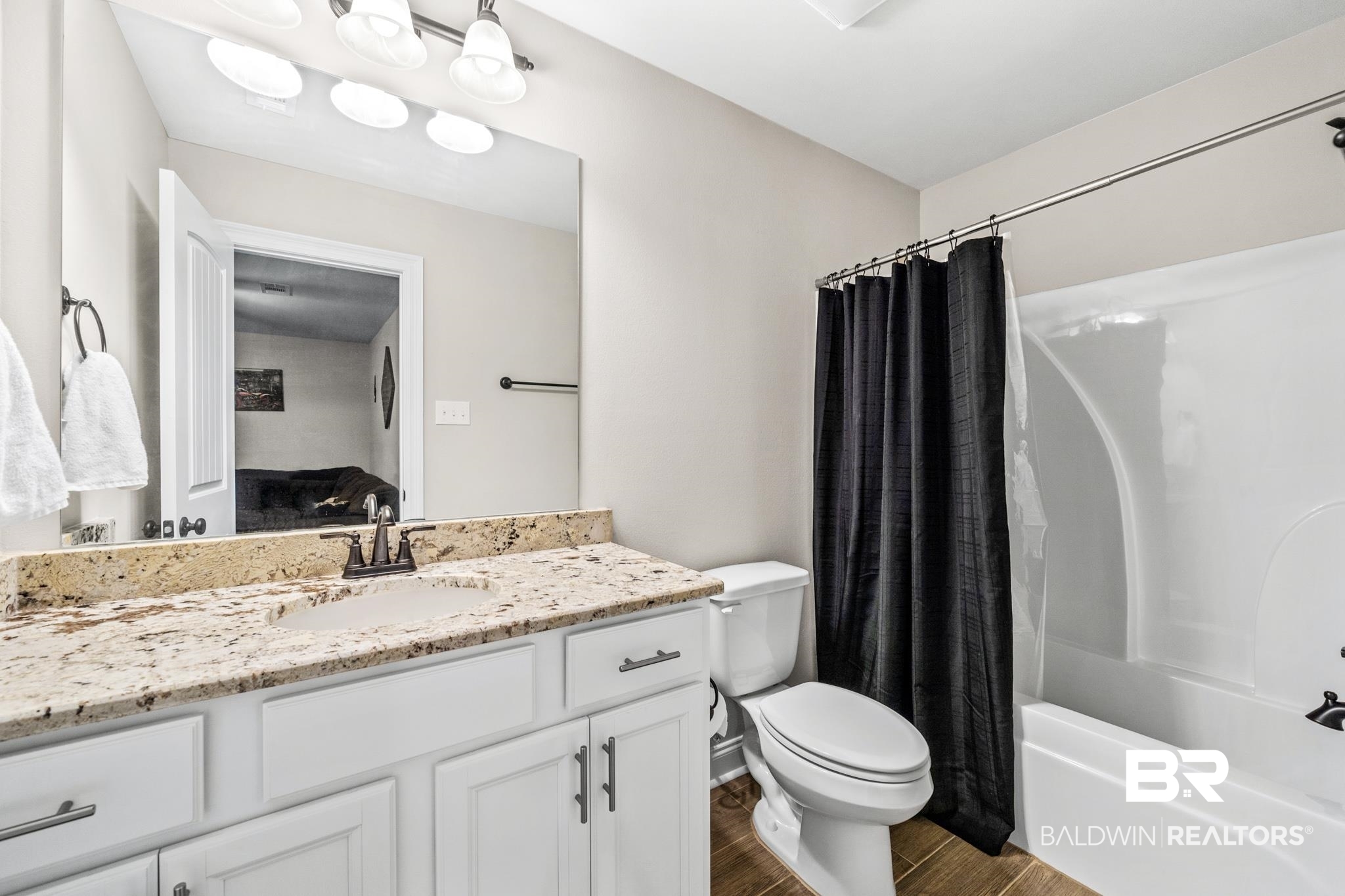 9980 Dunleith Loop Daphne, AL 36526 - Photo 27 of 31 Bathroom 3 (upstairs)