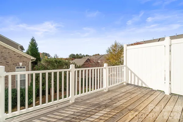 $2,700 | 413 Armour Street, Davidson, NC 28036