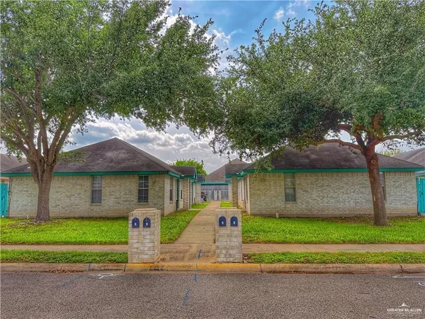 $885 | 1105 South Lexington Circle, Unit 1, Edinburg, TX 78539