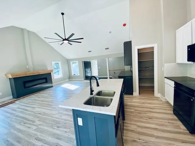 $389,900 | 509 Southwest Joseph Court, Grain Valley, MO 64029