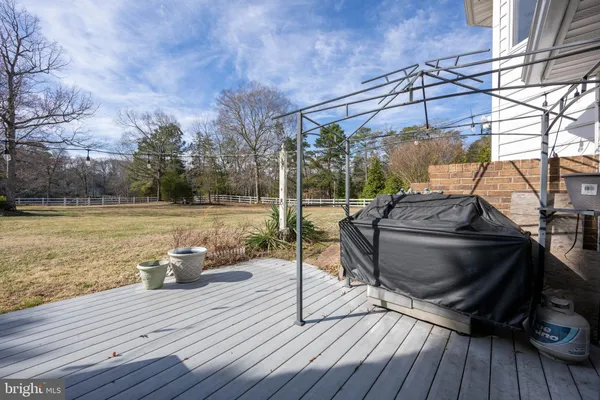 $685,000 | 4 Greenleaf Lane, Seaford, DE 19973