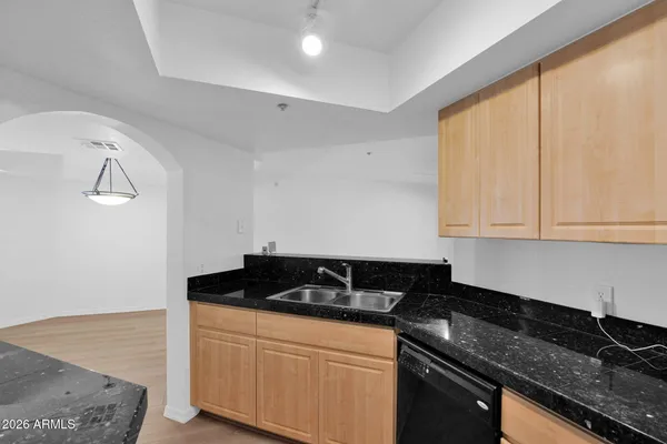 $435,000 | 5104 North 32nd Street, Unit 431, Phoenix, AZ 85018