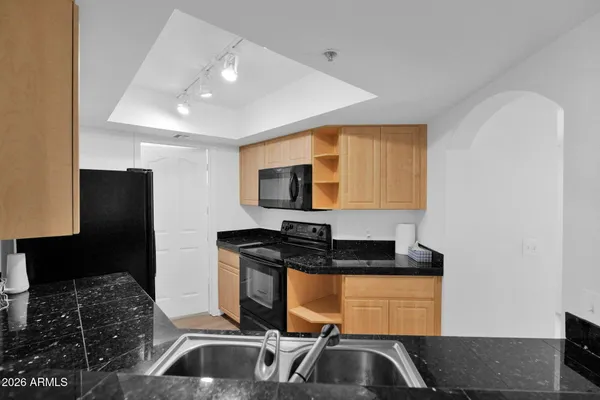 $435,000 | 5104 North 32nd Street, Unit 431, Phoenix, AZ 85018