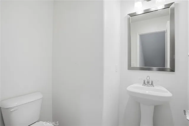 $724,800 | 811 North Dalton Avenue, Unit 105, Azusa, CA 91702