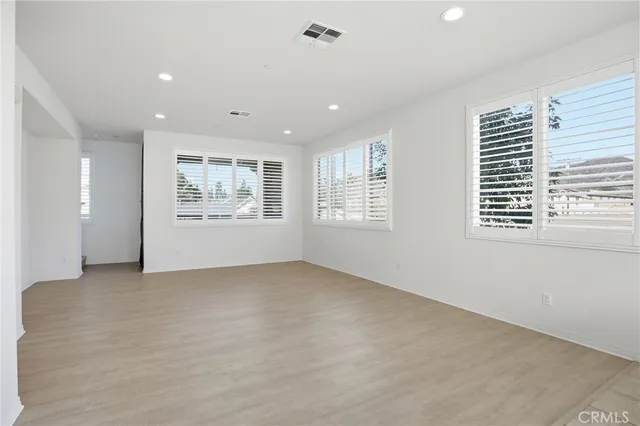 $724,800 | 811 North Dalton Avenue, Unit 105, Azusa, CA 91702