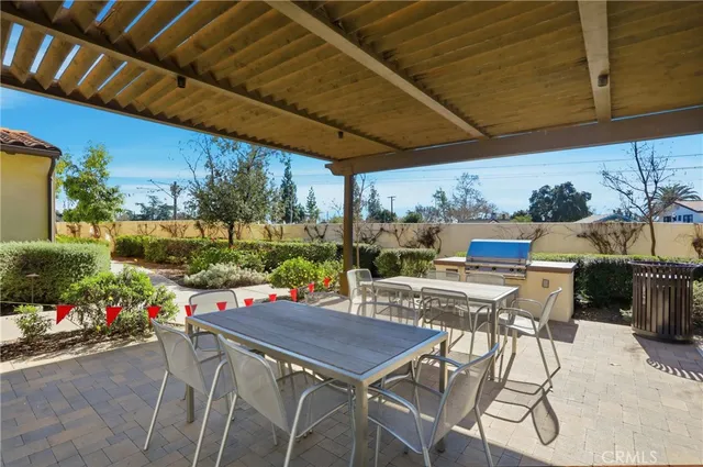 $724,800 | 811 North Dalton Avenue, Unit 105, Azusa, CA 91702